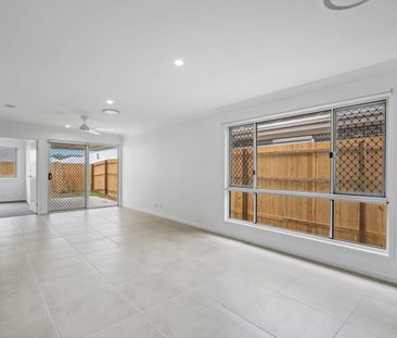 Brand New 4-Bedroom Home with Multiple Living Areas, Solar & Alfres... - Photo 1