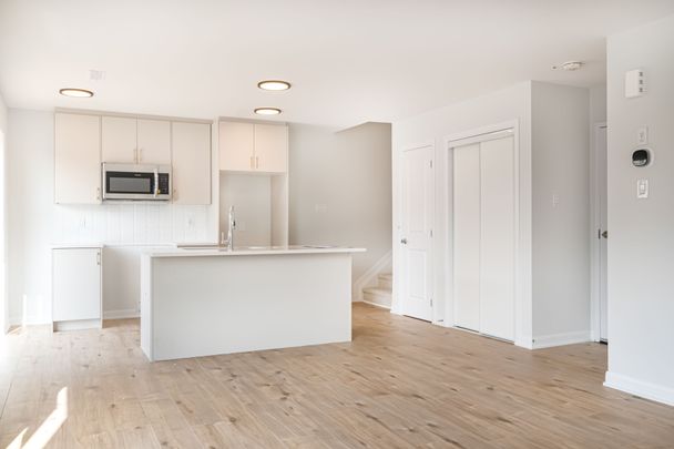 For Lease - 101 Glenroy Gilbert Drive Unit# 7, Barrhaven, Ontario - Photo 1