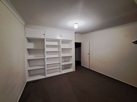 A Home With All The Extras - Photo 2