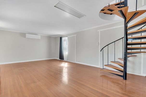 12 Green Avenue, Kingsbury VIC 3083 - Photo 1