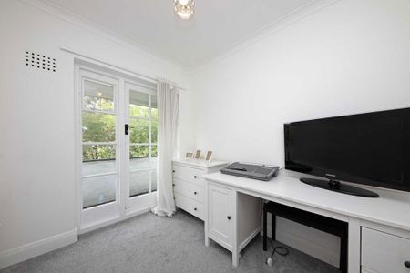 3 bedroom detached house to rent - Photo 5