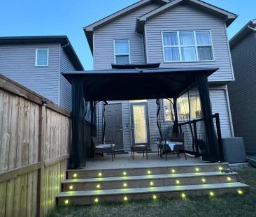 4 bedroom pet friendly house — 4 Bedrooms House - Photo 1