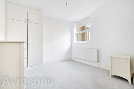 4 bedroom terraced house to rent - Photo 3
