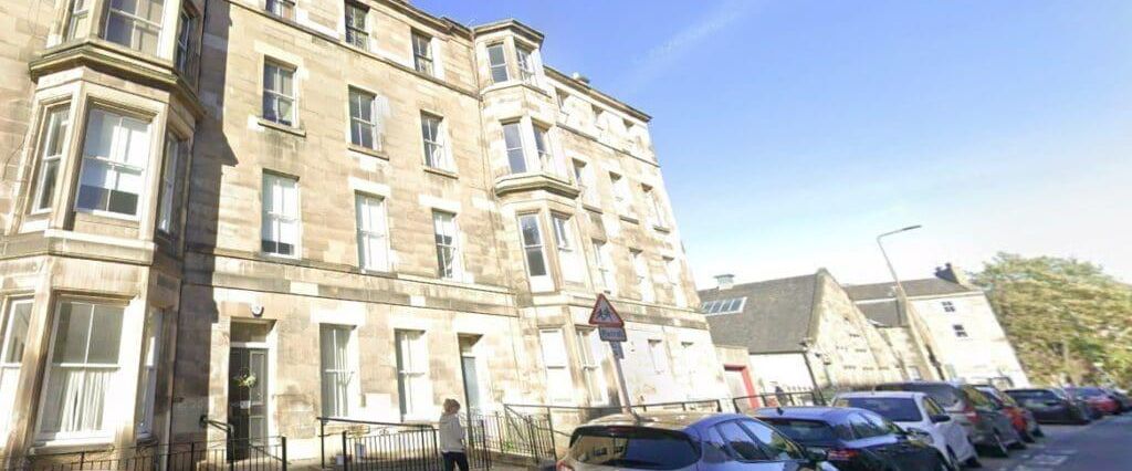 5 bedroom flat to rent - Photo 1