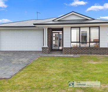 Modern 4-Bedroom Family Home in Coastal Cape Woolamai - Photo 3