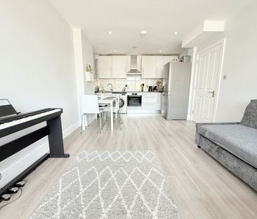 Caine House, Watford, WD24 - Photo 4