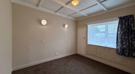 Short Stroll to Town - Photo 2