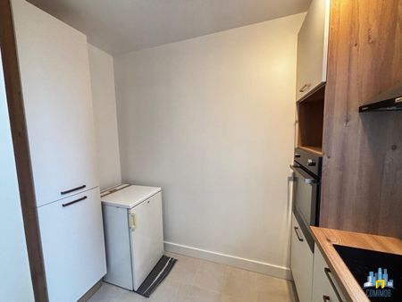 Location Appartement 1 pièce 38m² COURBEVOIE 92400 - Photo 3