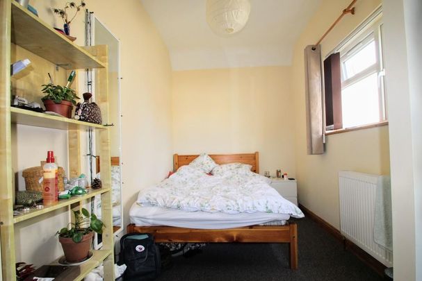 5 bedroom semi-detached house to rent - Photo 1