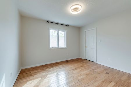 For Lease - 5492 Haddon Hall Road, Mississauga, Ontario - Photo 3