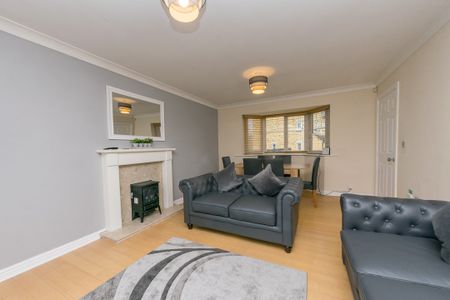 DIGPAL ROAD CHURWELL MORLEY LEEDS - Photo 2