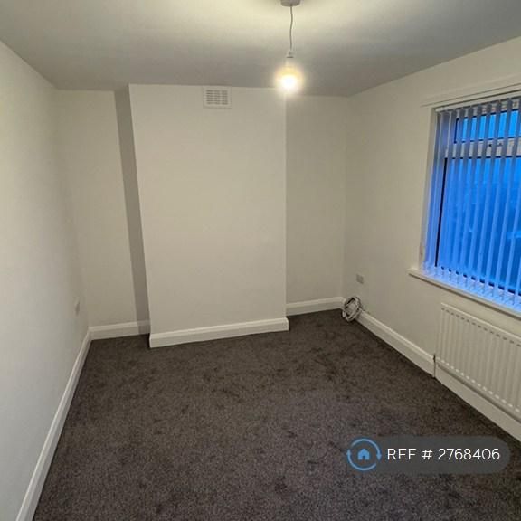 2 bedroom semi-detached house to rent - Photo 1