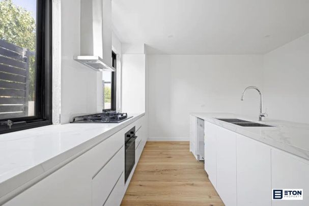 “A renters dream!” - Photo 1