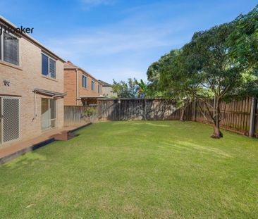 Spacious Family Home - Photo 5