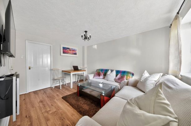 4 bedroom house to rent - Photo 1