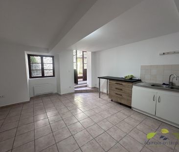Location Appartement 2 pièces 35m² ST LEONARD DE NOBLAT 87400 - Photo 3