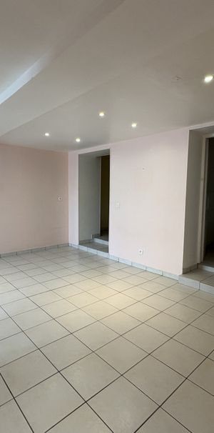 Location Appartement 2 pièces 48m² LAROCHE ST CYDROINE 89400 - Photo 1