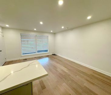 For Lease - 741 Proctor Road Unit# Upper, Burlington, Ontario - Photo 1