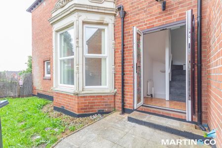 2 bedroom end of terrace house to rent - Photo 3
