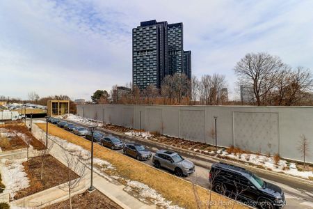 For Lease - 30 Inn On The Park Drive Unit# 316, Toronto, Ontario - Photo 2