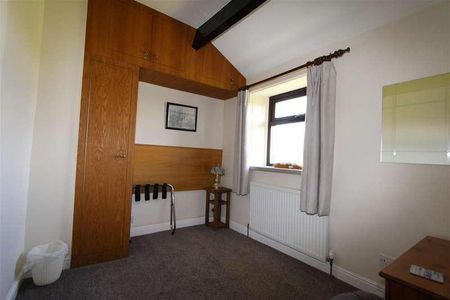 Squirrel Lane, Bradford, BD13 - Photo 3