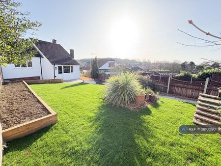 3 bedroom bungalow to rent - Photo 3