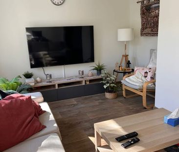 Appartement te huur - Photo 1