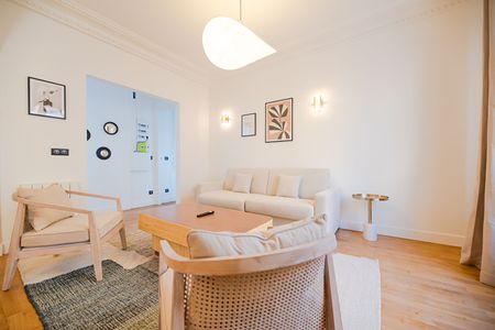 Location Appartement 3 pièces 69m² - Photo 2