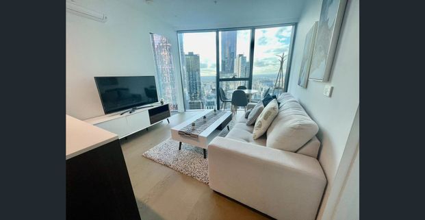 Fully Furnished & Luxury 2 Bedroom Apartment in Aurora - Photo 1