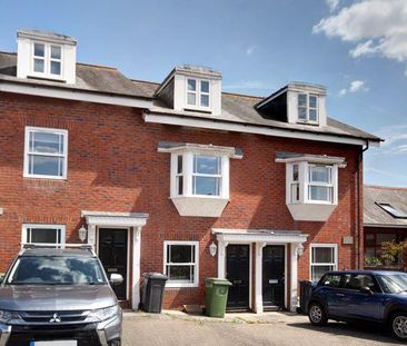4 bedroom terraced house to rent - Photo 1