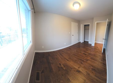 For Lease - 9 Ontario Street, Mississauga, Ontario - Photo 5