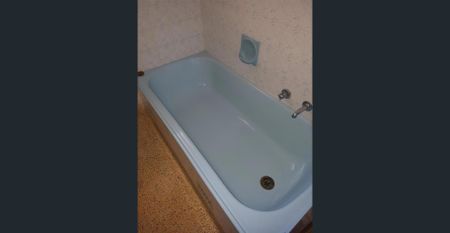 Situated in the Quiet Location in the leafy back streets of Lower Mitcham - Single Level 2 Bedroom Unit - Photo 5