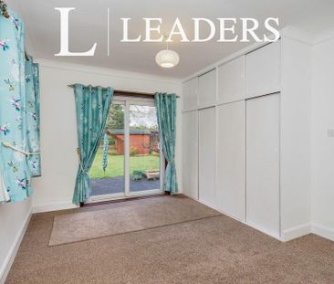 3 bedroom bungalow to rent - Photo 2