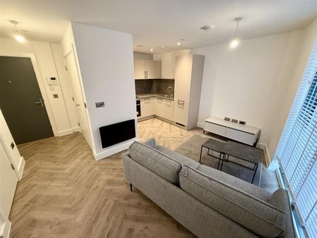 Studio to rent - Photo 2