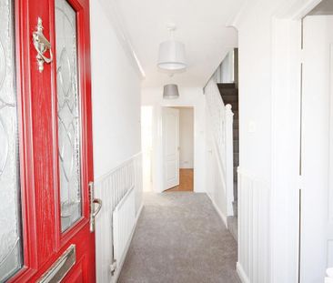 4 bedroom detached house to rent - Photo 1