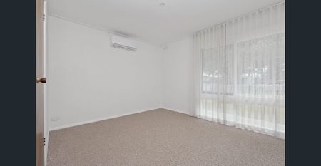 Fresh, Convenient & Move-In Ready in CBD Precinct - Photo 2