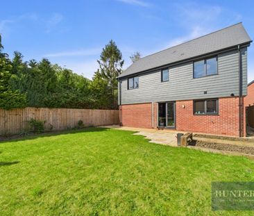4 bedroom House To Let - Photo 2