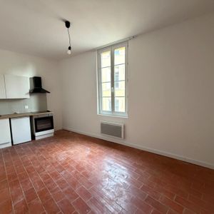 Location Appartement 1 pièce 23m² AIX EN PROVENCE 13100 - Photo 2