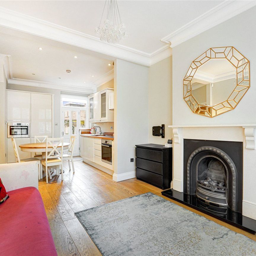 Bonnington Square, , SW8 - Photo 1