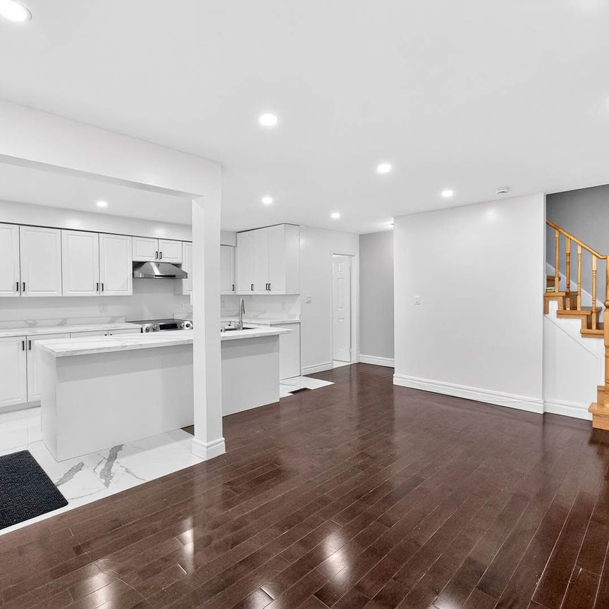 For Lease - 29 Rosebank Drive Unit# 807, Toronto, Ontario - Photo 1
