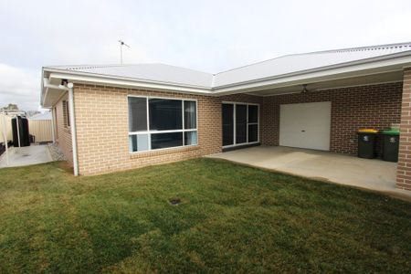 3 Bedroom Home - Available 11/12/25!!! - Photo 2