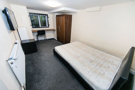 Richmond Mount, Hyde Park, Leeds - Photo 5