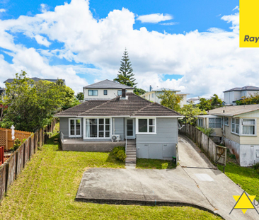 Renovated 3-Bedroom Lynfield Bungalow - Pet Friendly & Prime Location - Photo 6