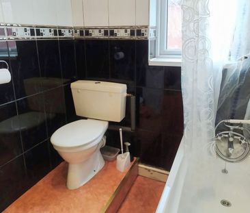 4 bedroom house share to rent - Photo 3