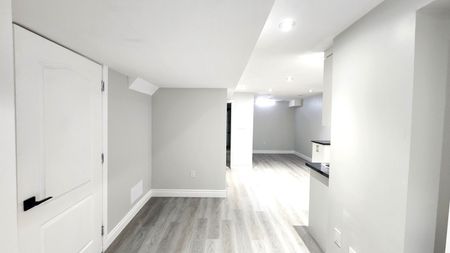 For Lease - 435 Stonegate Avenue Unit# Lower, Oshawa, Ontario - Photo 5