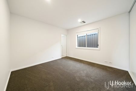 Spacious 4 Bedroom House - Photo 5