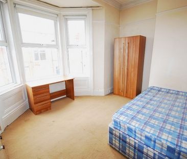 5 Bed - Shortridge Terrace, Jesmond - Photo 4