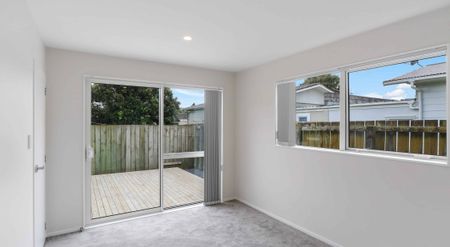 Manurewa living! - Photo 4