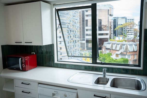 Smart City Fringe One-Bed - Grafton Convenience + Comfort - Photo 1