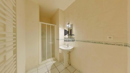 Location Appartement 3 pièces 81m² MONTMORILLON 86500 - Photo 5